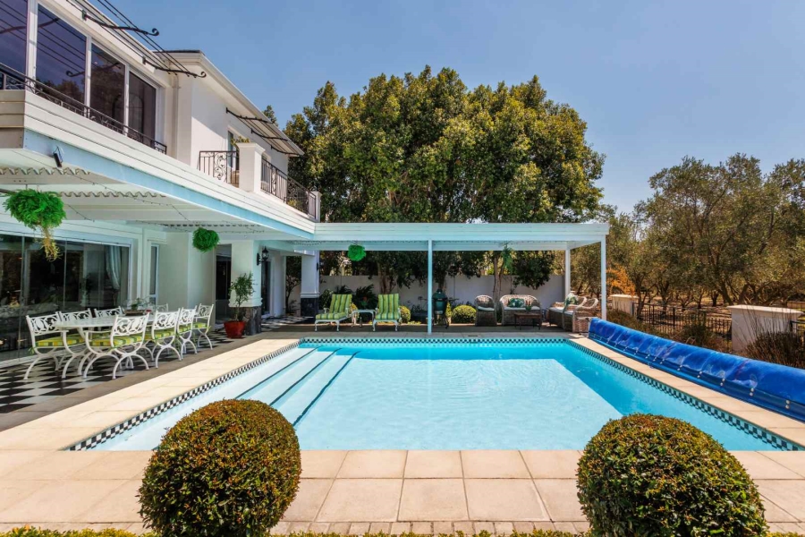 To Let 4 Bedroom Property for Rent in Val De Vie Estate Western Cape